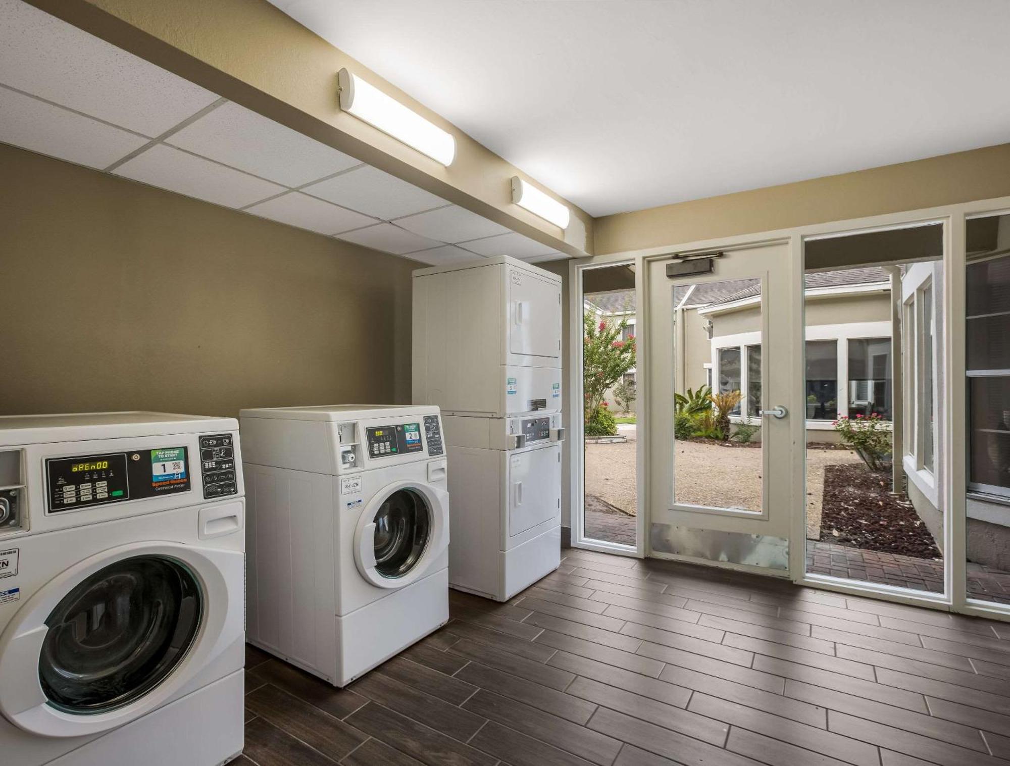 Sleep Inn Savannah Midtown Bagian luar foto